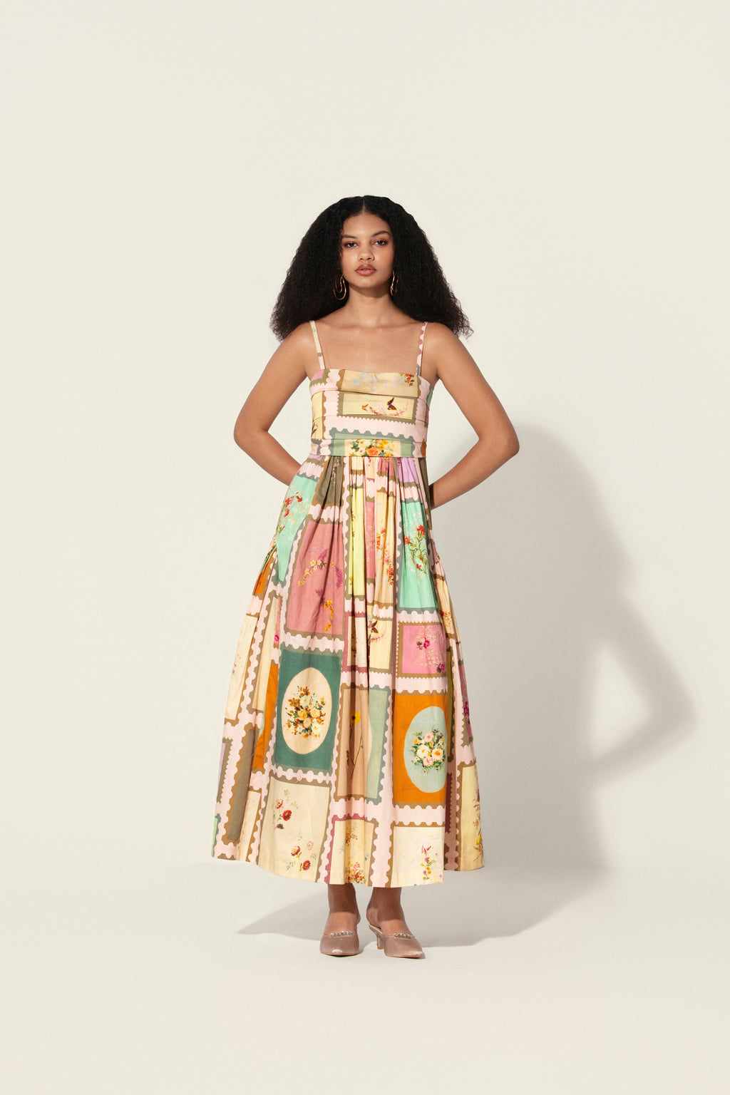 Vianna in Marianne Panelled Maxi Dress