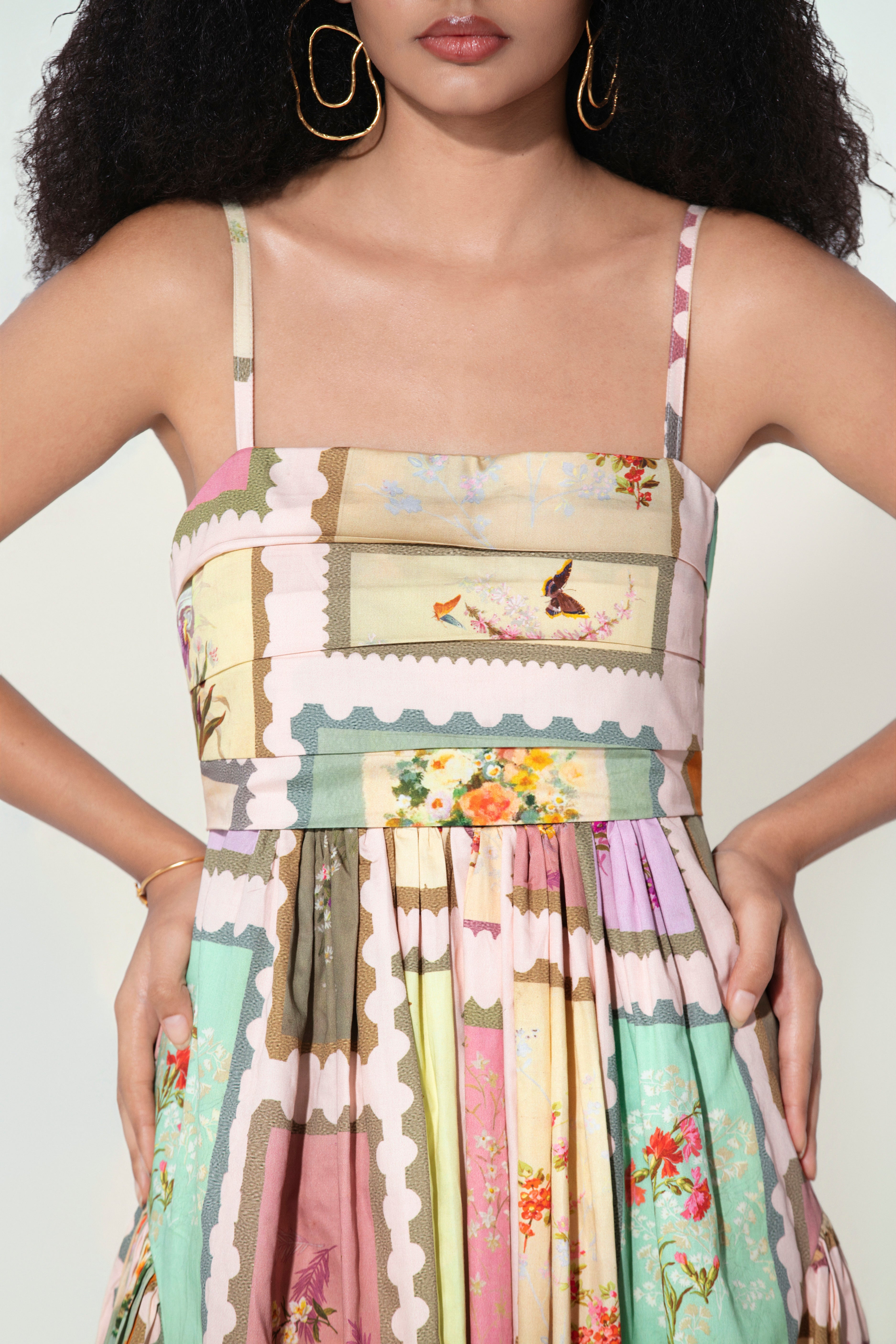 Vianna in Marianne Panelled Maxi Dress