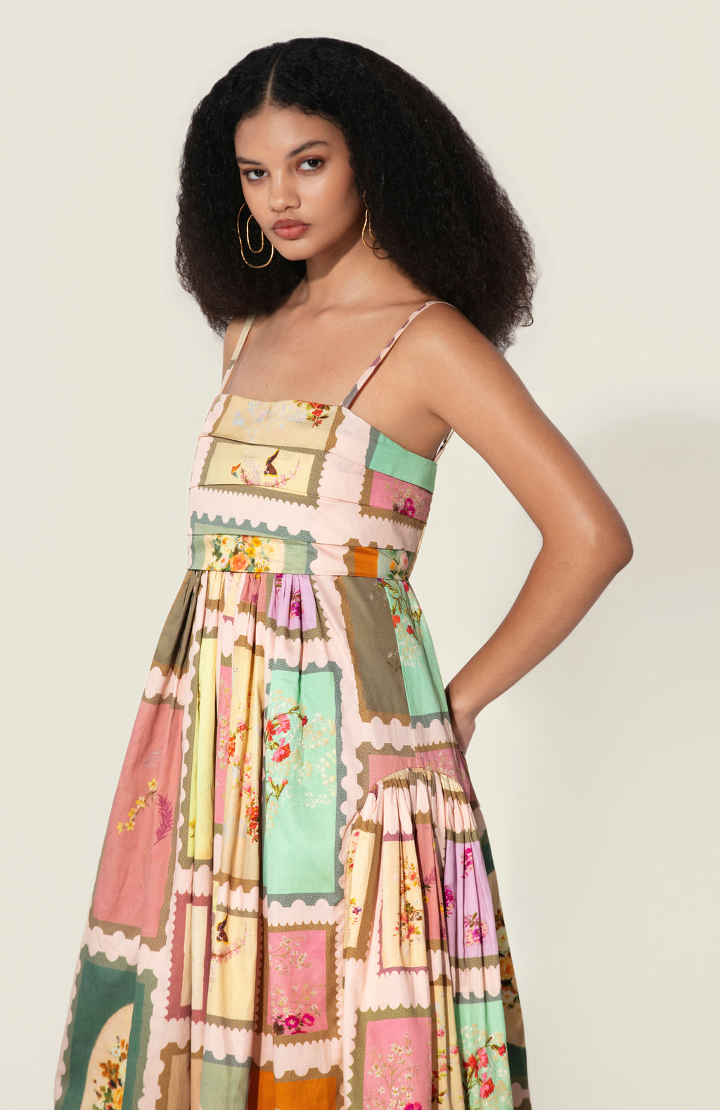 Vianna in Marianne Panelled Maxi Dress