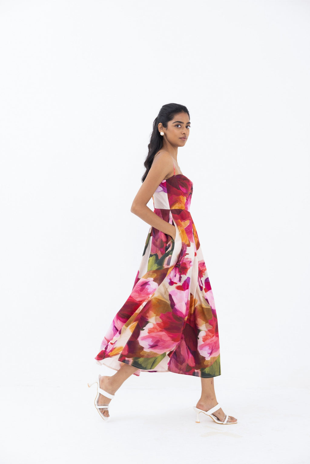 Thr3letter's Zahra Padded Dress delivers elegance and comfort with its premium fabric and chic design.