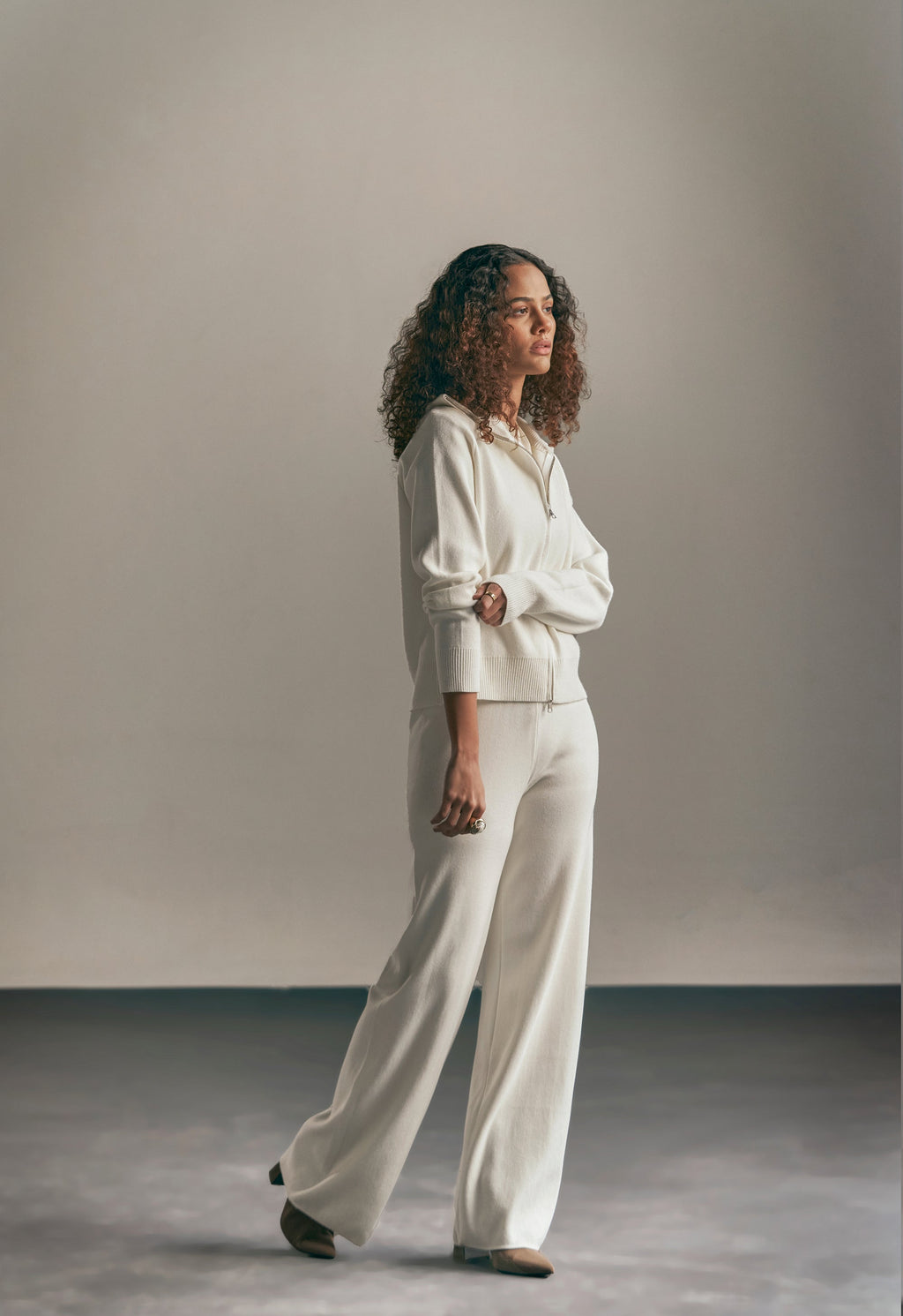 Bramhi in The Pearl Set