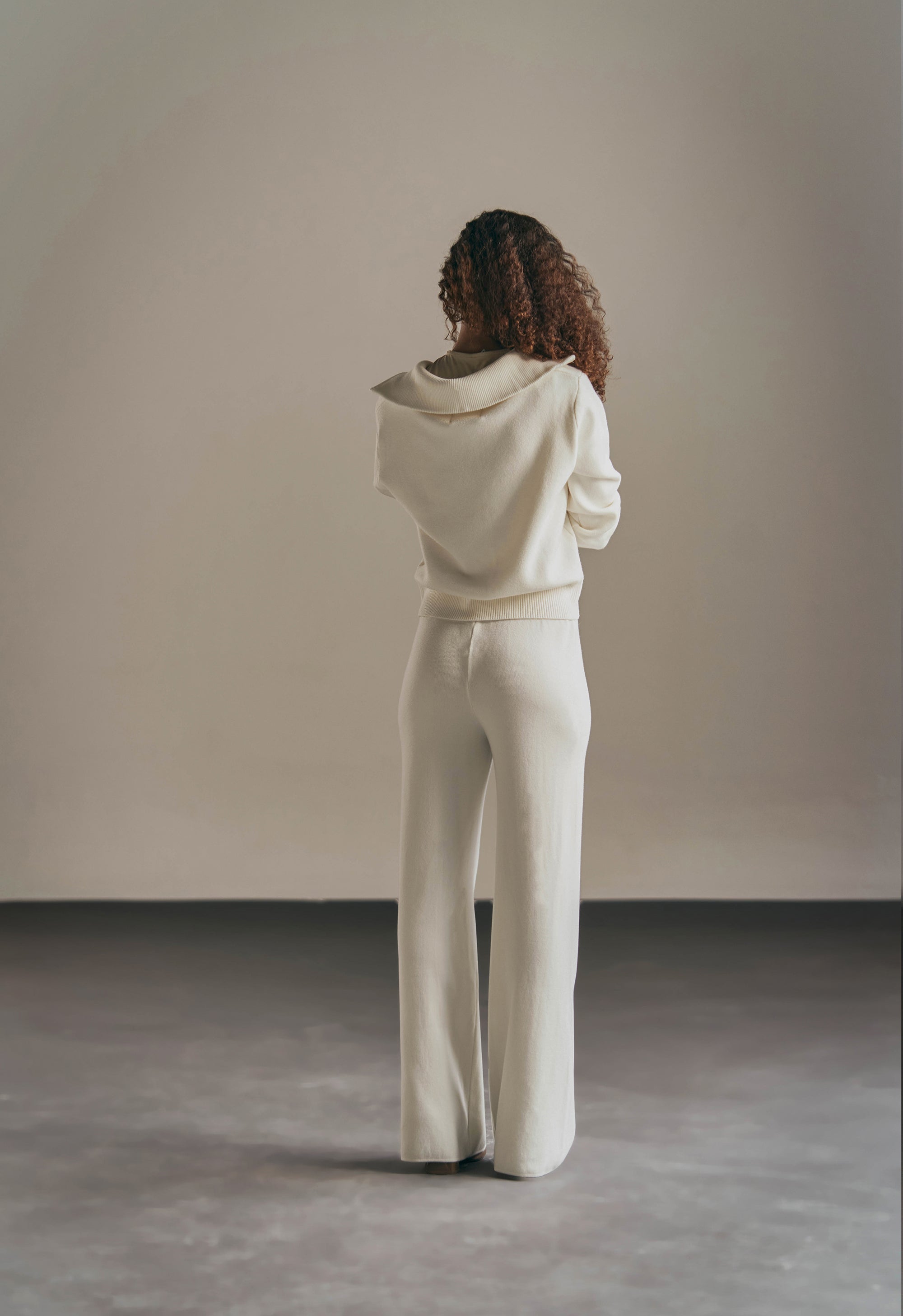 Bramhi in The Pearl Set